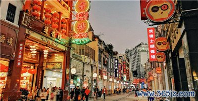 享受精致生活，深圳高端房产经纪人为您打造理想之家